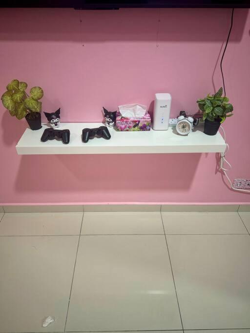 Hello Kitty Homestay - Cameron Highlands - Spacious Studio - Perfect For Families - Sleeps 4 And Baby ตานาห์ราตา ภายนอก รูปภาพ