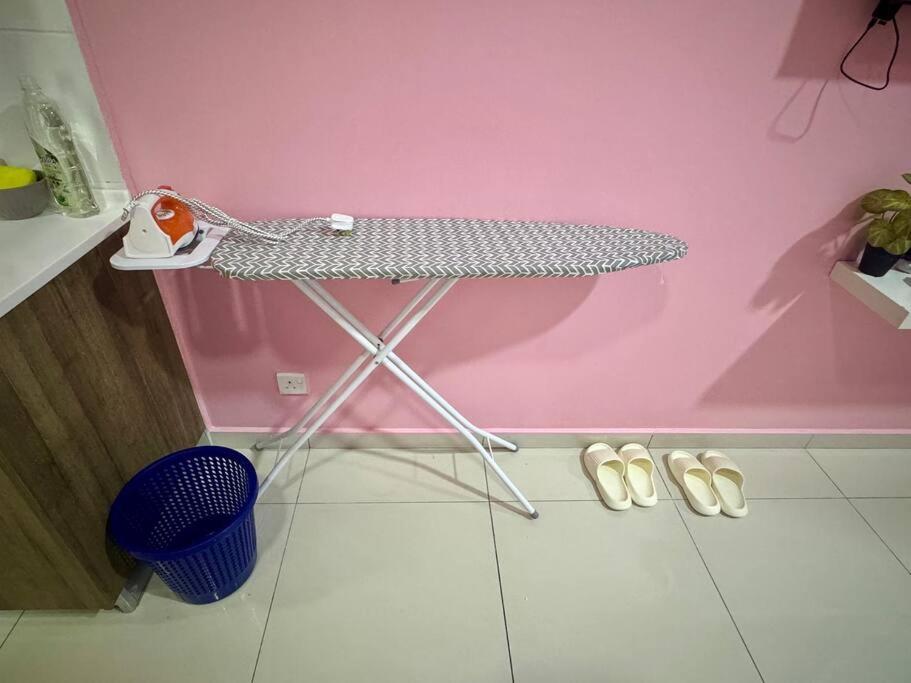 Hello Kitty Homestay - Cameron Highlands - Spacious Studio - Perfect For Families - Sleeps 4 And Baby ตานาห์ราตา ภายนอก รูปภาพ